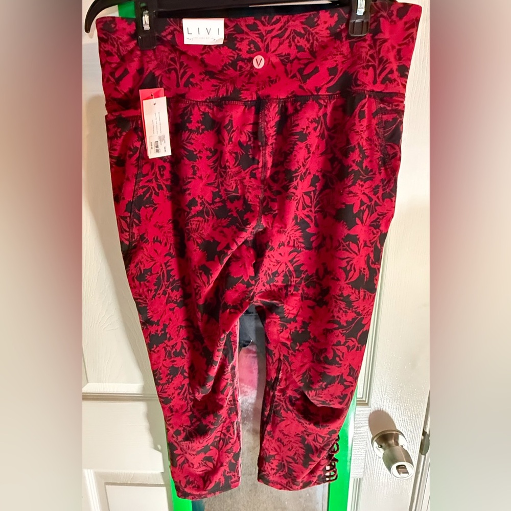 Leggings by Livi Activewear - Picture 3 of 4